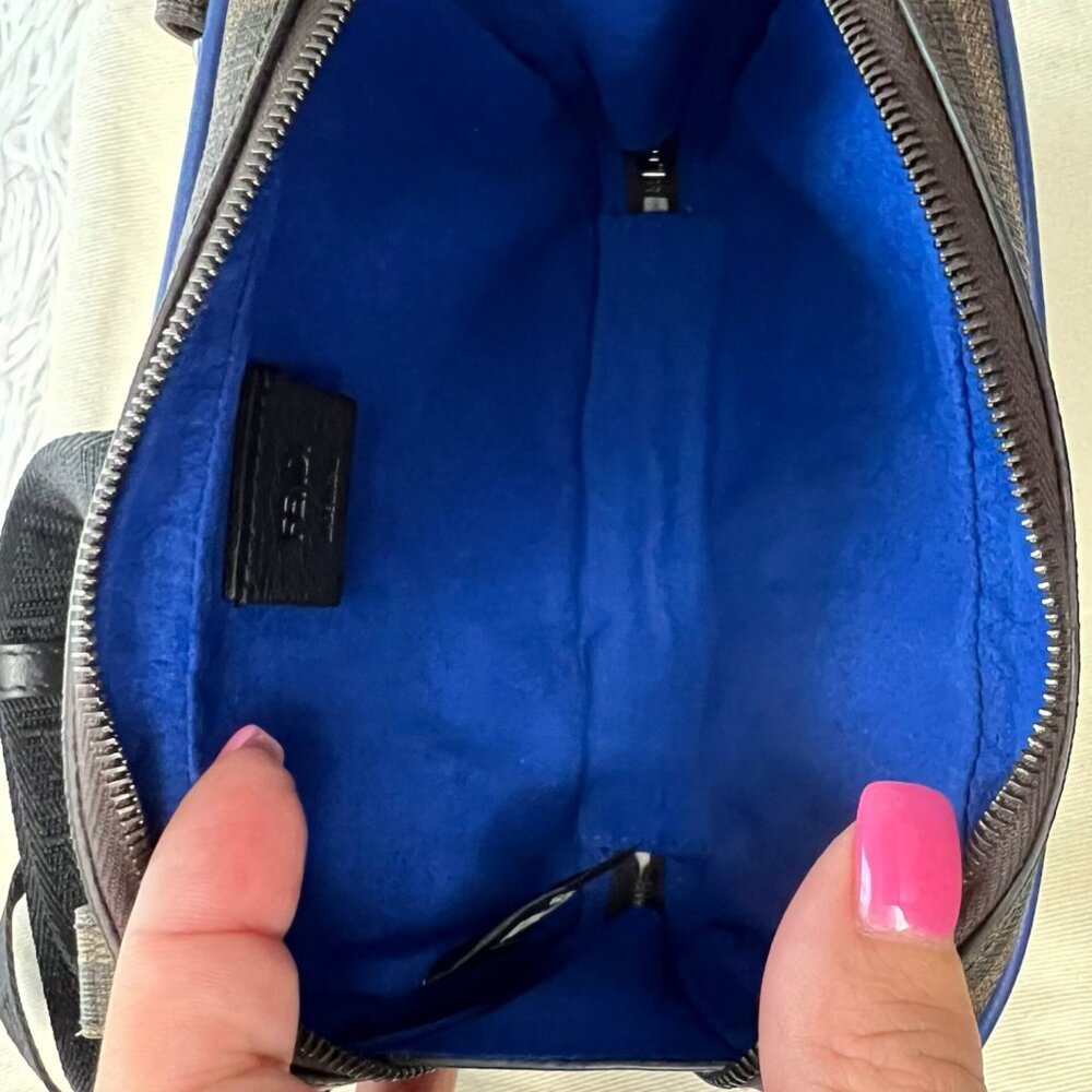 Fendi Logo Belt Bag - Picture 3 of 11